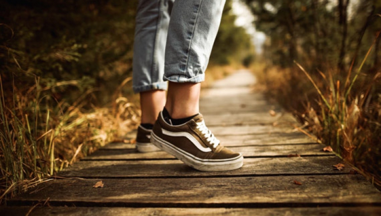 10 WALKING TIPS เดิน ให้ข้อ เข่า กระดูกสันหลังแข็งแรง