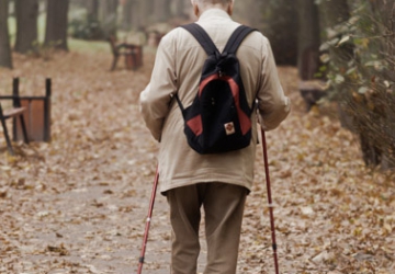 วิธีการเดิน อย่างถูกต้อง เพื่อผู้สูงวัย